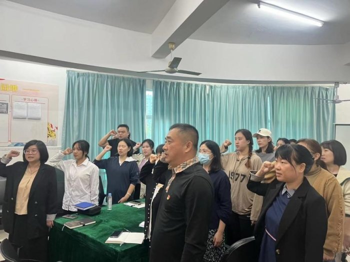 本次大会遵循“坚持标准